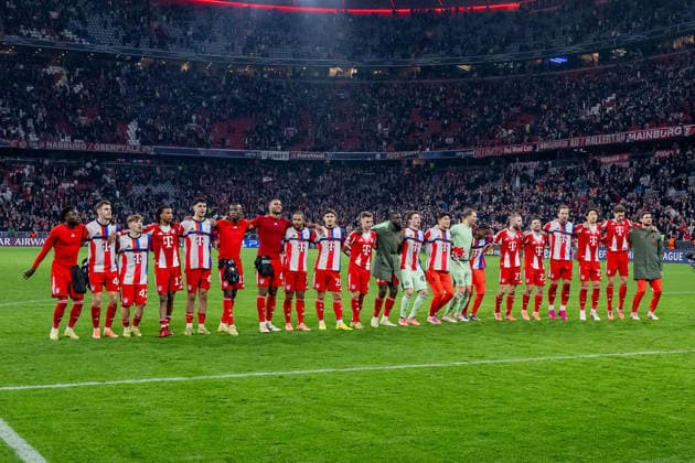 The Munich fans celebrate the victory in front of the Fankurve GER, FC Bayern Muenchen vs Sporting Lisbon SCP, Football, Champions League, League Phase 6 Matchday, Season 2025 2026, 09 12 2025 DFL DFB REGULATIONS PROHIBIT ANY USE OF PHOTOGRAPHS as IMAGE SEQUENCES and or QUASI VIDEO GER, FC Bayern Muenchen vs Sporting Lisbon SCP, Football, Champions League, League Phase 6 Matchday, Season 2025 2026, 09 12 2025 Muenchen Copyright: xEibner-Pressefoto HeikexFeinerx EP_HFR