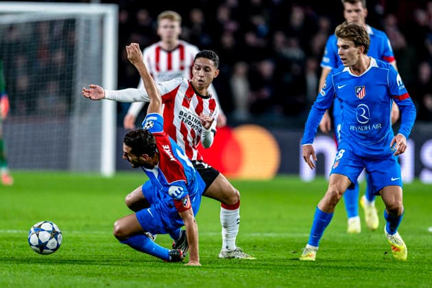 Atletico de Madrid midfielder Koke, PSV Eindhoven defender Mauro Junior, Atletico de Madrid midfielder Pablo Barrios, during the match PSV Eindhoven vs Atletico de Madrid at the Philips stadium for the Champions League phase Matchday 6 season 2025 2026 in EINDHOVEN, Netherlands on 9 December 2025, photo by Stefan Koops EYE4images DeFodi Images