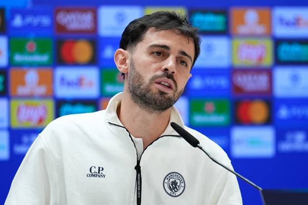 December 9, 2025, Madrid, Madrid, Spain: Bernardo Silva of Manchester City attends his press conference, PK, Pressekonferenz ahead of their UEFA Champions League 2025 26 match against Real Madrid CF at Bernabeu stadium on December 09, 2025, in Madrid, Spain. Madrid Spain - ZUMAa181 20251209_zaa_a181_063 Copyright: xDennisxAgyemanx