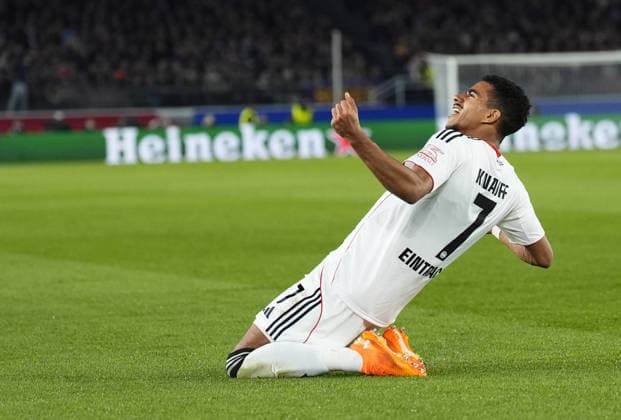 09 12 2025, xslx, Football UEFA Champions League, FC Barcelona Eintracht Frankfurt v l Ansgar Knauff Eintracht Frankfurt , celebrate the goal, The goal celebration for 0 1 Barcelona