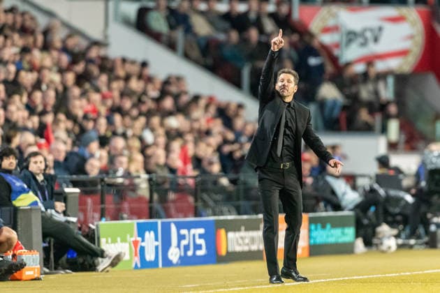 Coach Diego Simeone Atletico Madrid gestures during the UEFA Champions League 2025 26 League Phase MD6 match between PSV Eindhoven and Atletico de Madrid at PSV Stadion on December 9, 2025 in Eindhoven, Netherlands