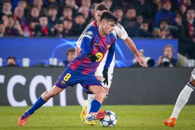 Football UEFA Champions League 2025 26, 6 Matchday FC Barcelona vs Eintracht Frankfurt Camp Nou Barcelona Pedri FC Barcelona, 8 Barcelona Province of Barcelona Spain Copyright: xJOERANxSTEINSIEKx