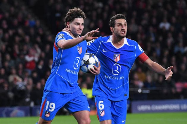 Soccer UEFA Champions League matchday 6 PSV Eindhoven Atletico Madrid on 09 12 2025 at Philips Stadion in Eindhoven Goal celebration to 1 1 by Julian Alvarez Madrid xRx