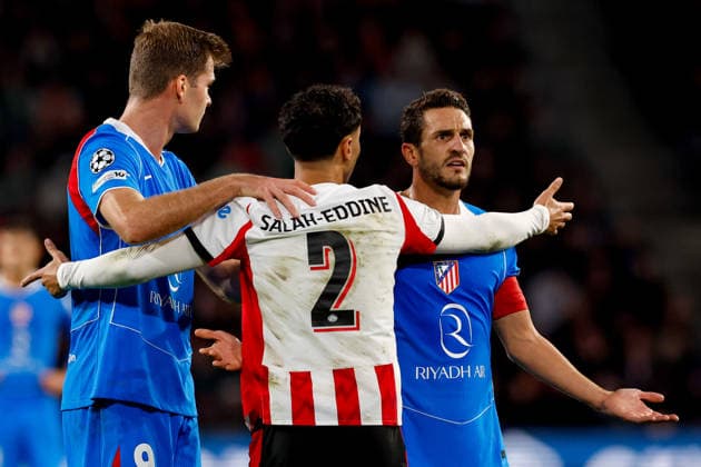 2025-12-09 PSV Eindhoven v Atletico Madrid - UEFA Champions League 2025 26 League Phase MD6 EINDHOVEN, NETHERLANDS - DECEMBER 9: Alexander Sorloth of Atletico Madrid, Anass Salah-Eddine of PSV Eindhoven, Koke of Atletico Madrid during the UEFA Champions League 2025 26 League Phase MD6 match between PSV Eindhoven and Atletico Madrid at Phillips Stadion on December 9, 2025 in Eindhoven, Netherlands. Eindhoven Phillips Stadion Netherlands Content not available for redistribution in The Netherlands directly or indirectly through any third parties. Copyright: xBenxGalx