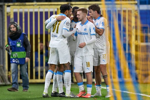 251209 Royale Union Saint-Gilloise vs Marseille Mason Greenwood (10) of Marseille celebrates with Arthur Vermeeren (18) of Marseille after scoring the 1-2 goal during the Uefa Champions League sixth matchday in the League phase game in season 2025 - 2026 between Royale Union Saint-Gilloise and Olympique de Marseille on December 9 , 2025 in Anderlecht, Belgium. (Photo by David Catry isosport) Anderlecht Belgium  Copyright: xDavidxCatryx 20251209DC2_4237