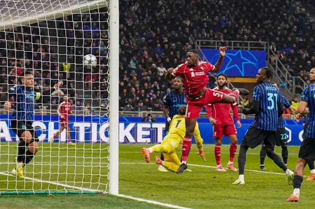 Inter Milan v Liverpool, UEFA Champions League Liverpool defender Ibrahima KonatÃ (5) scores a goal 0-1, later ruled out by VAR during the Inter Milan v Liverpool UEFA Champions League 2025 26 League Phase MD6 match at the San Siro Stadium, Milan, Italy on 9 December 2025 Credit: Robbie Hoad Every Second Media Editorial use only. All images are copyright Every Second Media Limited. No images may be reproduced without prior permission. Copyright: xIMAGO EveryxSecondxMediax ESM-1702-0027 RobbiexHoadx xEveryxSecondxMediax