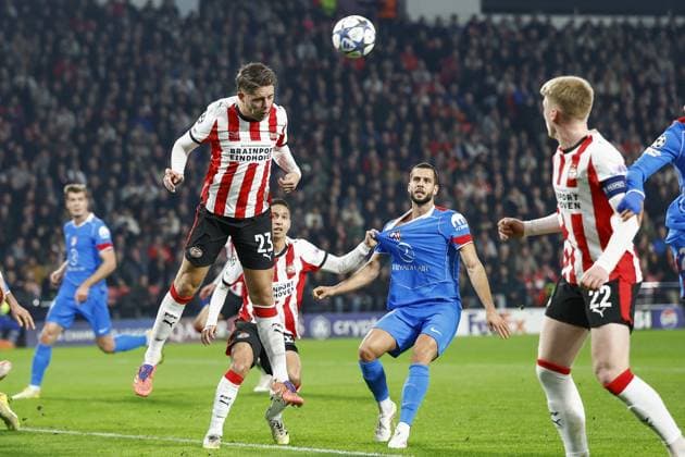 EINDHOVEN , 09-12-2025 , Philips Stadium , season 2025 2026 , Champions League football, League phase , Matchday 6 , match between PSV and Atletico Madrid , picture shows PSV player Joey Veerman PSV - Atletico Madrid  x200083959x Copyright: