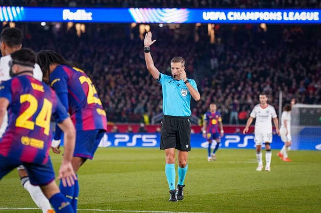 Football UEFA Champions League 2025 26, Matchday 6 FC Barcelona vs Eintracht Frankfurt Camp Nou Barcelona Referee Davide Massa Italy Copyright: xJOERANxSTEINSIEKx