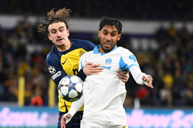 Royale Union Saint-Gilloise v Marseille - UEFA Champions League BRUSSELS, BELGIUM - DECEMBER 09 : Van De Perre Kamiel midfielder of Union Saint-Gilloise and Aubameyang Pierre-Emerick forward of OM Marseille during the UEFA Champions League 2025 26 League Phase MD6 match between Royale Union Saint-Gilloise and Marseille on December 9, 2025 in Brussels, Belgium, 09 12 2025 Brussels Belgium  Copyright: xVincentxKalutx