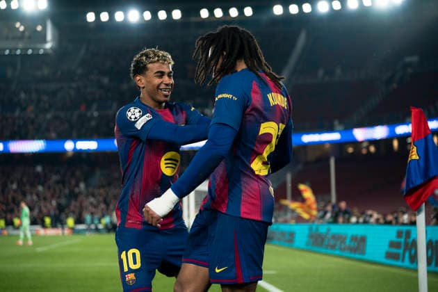 Spain-Football-Champions League FC Barcelona, Barca v Eintracht Frankfurt in Barcelona, Spain. Barcelona, Spain, 10, December, 2025. FC Barcelona player (23) Jules Kounde celebrates his score with (10) Lamine Yamal during Champions League match between FC Barcelona and Eintracht Frankfurt in Spotify Camp Nou Stadium, Barcelona, Spain, on December 10, 2025. Barcelona Spotify Camp Nou Stadium Barcelona Spain