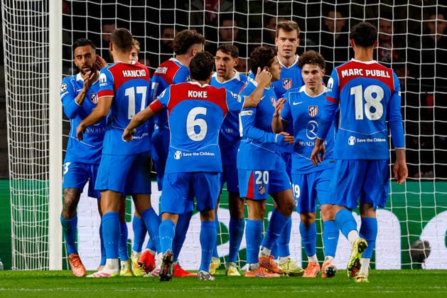 2025-12-09 PSV Eindhoven v Atletico Madrid - UEFA Champions League 2025 26 League Phase MD6 EINDHOVEN, NETHERLANDS - DECEMBER 9: Alexander Sorloth of Atletico Madrid celebrates with teammates after scoring his teams third goal during the UEFA Champions League 2025 26 League Phase MD6 match between PSV Eindhoven and Atletico Madrid at Phillips Stadion on December 9, 2025 in Eindhoven, Netherlands. Eindhoven Phillips Stadion Netherlands Content not available for redistribution in The Netherlands directly or indirectly through any third parties. Copyright: xBenxGalx