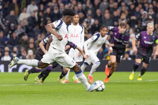 Tottenham Hotspur v Slavia Prague, UEFA Champions League, Football, Tottenham HotspurStadium, London, UK - 09 Dec 2025 Mohammed Kudos of Tottenham Hotspur scores from the spot London Tottenham Hotspur Stadium Tottenham GBR, UK NEWSPAPERS OUT Copyright: xEllixBirchx