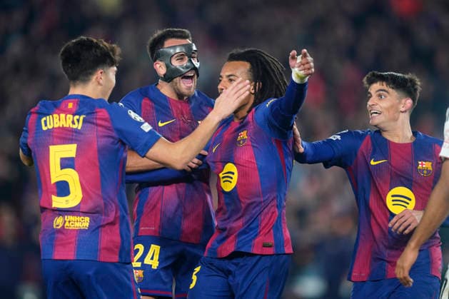 ESP: FC Barcelona, Barca v Eintracht Frankfurt. UEFA Champions League. Matchday 6. Jules Kounde of FC Barcelona celebrates the 2-1 with his teammates during the UEFA Champions League match, between FC Barcelona and Eintracht Frankfurt, Spotify Camp Nou Stadium on December 9 2025 in Barcelona, Spain. kpng Copyright: xSergioxRuizx PS_2511209_BAR_EIN_063