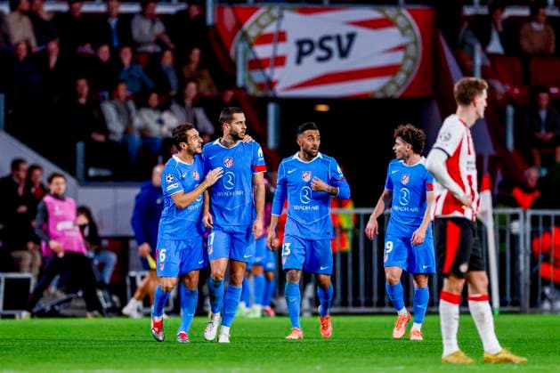 David Hancko of Atletico Madrid celebrates with teammates after scoring his teams second goal PSV Eindhoven v Atletico de Madrid, UEFA Champions League 2025 26 League Phase MD6, PSV Eindhoven v Atletico de Madrid, PSV Stadion, December 9, 2025, Eindhoven, Netherlands.