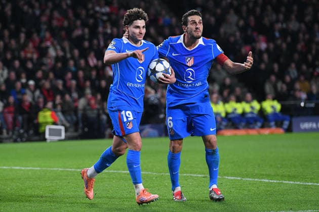 Soccer UEFA Champions League matchday 6 PSV Eindhoven Atletico Madrid on 09 12 2025 at Philips Stadion in Eindhoven Goal celebration to 1 1 by Julian Alvarez Madrid xRx