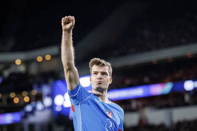 EINDHOVEN - Alexander Sorloth of Atletico Madrid celebrates scoring the 3-1 goal during the UEFA Champions League match between PSV Eindhoven and AtlÃ tico Madrid at the Phillips Stadium on December 9, 2025, in Eindhoven, Netherlands. ANP SEM VAN DER WAL UEFA Champions League matchday 6 2025-2026 xVIxANPxSportx xxANPxIVx 544425622 originalFilename: 544425622.jpg