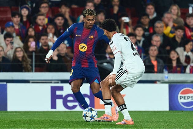 December 9, 2025, Barcelona, Spain: BARCELONA, SPAIN - DECEMBER 02: .Lamine Yamal of FC Barcelona, Barca during the UEFA Champions League match between FC Barcelona and Eintracht Frankfurt at the Spotify Camp Nou on December 9, 2025 in Barcelona, Spain Barcelona Spain - ZUMAd159 20251209_zia_d159_028 Copyright: xGerardxFrancox