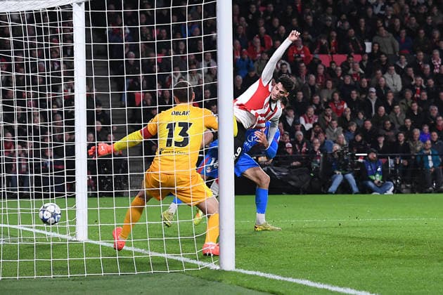 Soccer UEFA Champions League matchday 6 PSV Eindhoven Atletico Madrid on 09 12 2025 at Philips Stadion in Eindhoven Goal shot to 2 3 by Ricardo Pepi Eindhoven xRx