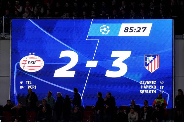 2025-12-09 PSV Eindhoven v Atletico Madrid - UEFA Champions League 2025 26 League Phase MD6 EINDHOVEN, NETHERLANDS - DECEMBER 9: View of the scorebord during the UEFA Champions League 2025 26 League Phase MD6 match between PSV Eindhoven and Atletico Madrid at Phillips Stadion on December 9, 2025 in Eindhoven, Netherlands. Eindhoven Phillips Stadion Netherlands Content not available for redistribution in The Netherlands directly or indirectly through any third parties. Copyright: xBenxGalx
