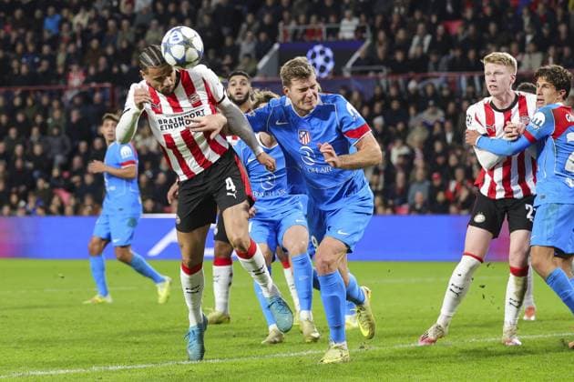EINDHOVEN , 09-12-2025 , Philips Stadium , season 2025 2026 , Champions League football, League phase , Matchday 6 , match between PSV and Atletico Madrid , picture shows PSV player Armando Obispo PSV - Atletico Madrid  x200085528x Copyright: