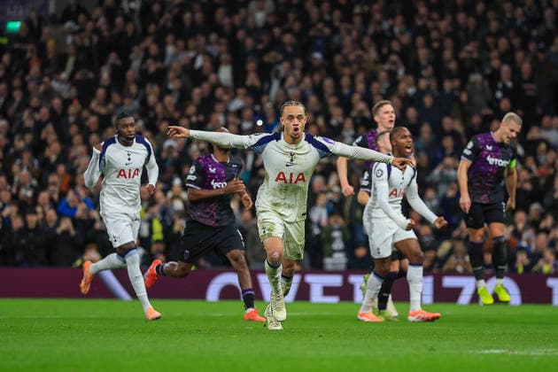 Tottenham Hotspur v Slavia Prague Champions League 09 12 2025. GOAL CELEBRATION Tottenham Hotspur Midfielder Xavi Simons (7) makes it 3-0 during the Champions League match between Tottenham Hotspur and Slavia Prague at Tottenham Hotspur Stadium, London, United Kingdom on 9 December 2025. Editorial use only , Copyright: xChrisxFoxwellx PSI-23363-0036