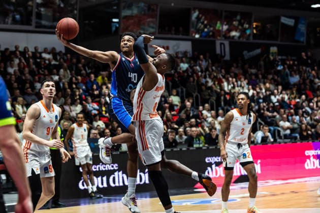 GER, BKT EuroCup, Season 2025 2026, Niners Chemnitz Panionios Cosmorama Travel Athens 09 12 2025, Fair, Chemnitz, GER, BKT EuroCup, Season 2025 2026, Niners Chemnitz Panionios Cosmorama Travel Athens Jaylen Hands Panionios Cosmorama Travel Athens 40 , John Edward Newman III Niners Chemnitz, 9 Photo Alexander Trienitz Chemnitz Fair Saxony Germany