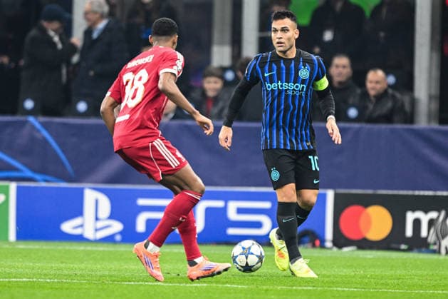 CALCIO - UEFA Champions League - Inter - FC Internazionale vs Liverpool FC Lautaro Martinez of FC Inter in action during the UEFA Champions League stage match Phase MD6 between Inter FC Internazionale and Liverpool FC, on 9th of December 2025, at Giuseppe Meazza San Siro Siro stadium in Milan, Italy Milano Italy  Copyright: xIPAxSport ABACAx
