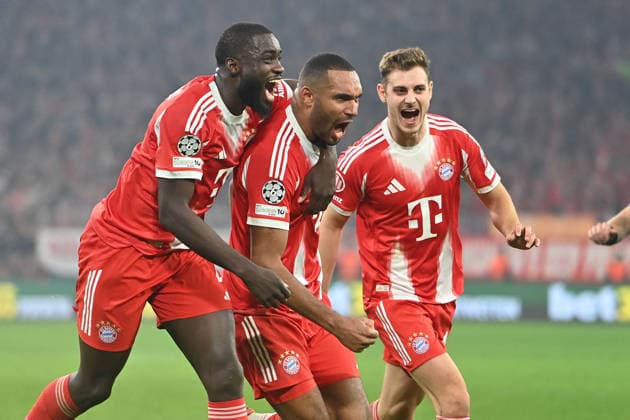 collective goal celebration from left Dayot UPAMECANO Bayern Muenchen , Jonathan TAH Bayern Muenchen , Josip STANISIC Bayern Muenchen , jubilation,joy,enthusiasm,action, Football Champions League,season 2025 26, league phase FC Bayern Muenchen Sporting CP 3 1 on 09 12 2025 A L L I A N Z A R E N A