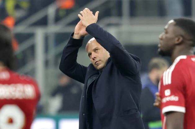 ARNE SLOT, Liverpool, Champions League, 2025-26, Inter vs Liverpool 0-1, 09-12-2025, Azione, Action, Esultanza, Celebration, Jubel, Close up, Gesti CHAMPIONS LEAGUE 2025-26 INTER-LIVERPOOL 0-1