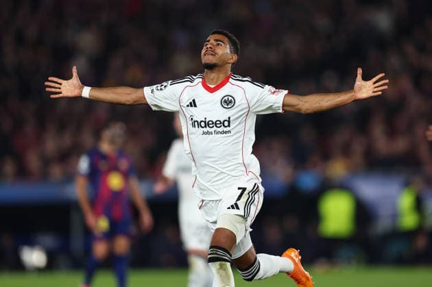 09 12 2025, Football UEFA Champions League, FC Barcelona Eintracht Frankfurt, v l , Goal celebration to 0 1 by Ansgar Knauff Eintracht Frankfurt , Goal celebration, celebrate the goal DFL DFB REGULATIONS PROHIBIT ANY USE OF PHOTOGRAPHS AS IMAGE SEQUENCES AND OR QUASI VIDEO xdcx Copyright: HMBxMedia Claus