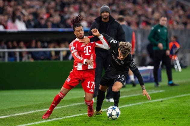 Bayern Munich v Sporting CP - UEFA Champions League MUNICH, GERMANY - DECEMBER 9: Munich’s Michael Olise battles for possession with Lisbon’s Maxi Araujo (L-R) during a UEFA Champions League League Phase MD6 match at Football Arena Munich in Munich, Germany, on December 9, 2025. Hesham Elsherif Anadolu Munich Germany. Editorial use only. Please get in touch for any other usage.  Copyright: x2025xAnadoluxHeshamxElsherifx