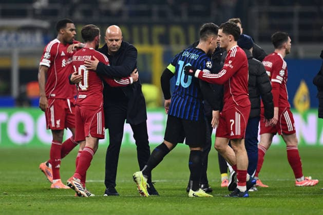 Alexis Mac Allister of Liverpool F.C. celebrate the victory at the end of the UEFA Champions League phase day 6 football match between F.C. Inter ad Liverpool F.C. at the San Siro Stadium on December 9, 2025 in Milan, Italy.  Copyright: xDomenicoxCippitelli IPAxSportx xipa-agency.netx xx IPA_68971944 IPA_Agency_IPA68971944