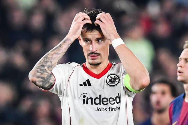 December 10, 2025, Barcelona, Spain, Spain: Robin KOCH of Eintracht Frankfurt looks dejected during the UEFA Champions League, League Phase MD6 match between FC Barcelona, Barca and Eintracht Frankfurt at Spotify Camp Nou Stadium on December 09, 2025 in Barcelona, Spain. Barcelona Spain - ZUMAm308 20251210_zsp_m308_001 Copyright: xMatthieuxMirvillex