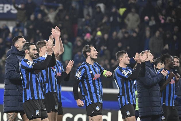 Atalanta v Chelsea - UEFA Champions League BERGAMO, ITALY, DECEMBER 09: Atalanta players greet fans at the end of the League phase UEFA Champions League football match between Atalanta and Chelsea at the Stadio di Bergamo, Italy, on December 09, 2025. Atalanta defeated Chelsea 2-1. Isabella Bonotto Anadolu Bergamo Italy. Editorial use only. Please get in touch for any other usage.  Copyright: x2025xAnadoluxIsabellaxBonottox