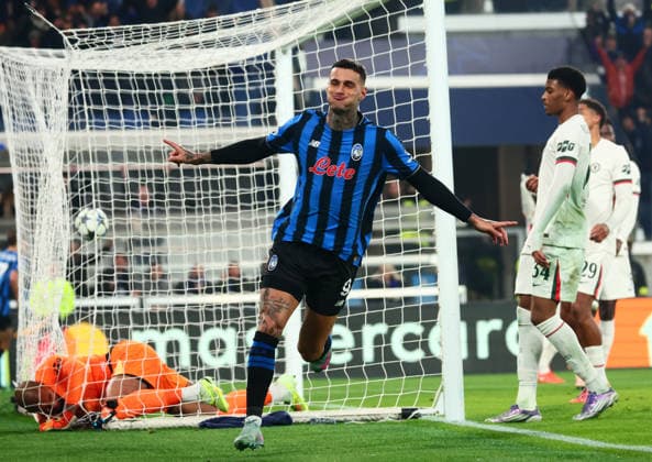 (251210) -- BERGAMO, Dec. 10, 2025 () -- Atalanta s Gianluca Scamacca celebrates his goal during the UEFA Champions League match between Atalanta and Chelsea in Bergamo, Italy, Dec. 9, 2025. () (SP)ITALY-BERGAMO-FOOTBALL-UEFA CHAMPIONS LEAGUE-ATALANTA VS CHELSEA Xinhua 