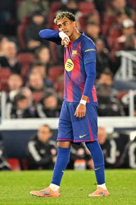 Barcelona, Camp Nou, 09 12 25, ESP, Men, UEFA Champions Leaugue, Season 2025 2026, FC Barcelona Eintracht Frankfurt Bild LAMINE YAMAL Barcelona UEFA regulations prohibit any use of photographs as image sequences and or quasi video Catalonia Spain