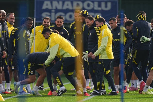 Training session ahead of Fenerbahce v Brann - UEFA Europe League ISTANBUL, TURKIYE - DECEMBER 10: Players of Fenerbahce attend a training session ahead of the UEFA Europa League Week 6 match against Brann at the Fenerbahce Can Bartu Facilities in Istanbul, Turkiye on December 10, 2025. Adem Kutucu Anadolu Istanbul Turkey. Editorial use only. Please get in touch for any other usage.  Copyright: x2025xAnadoluxAdemxKutucux
