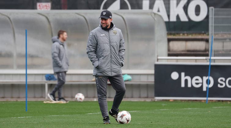 BAU 10 12 2025 Stuttgart Soccer VfB Stuttgart Training, Coach Sebastian Hoeneß