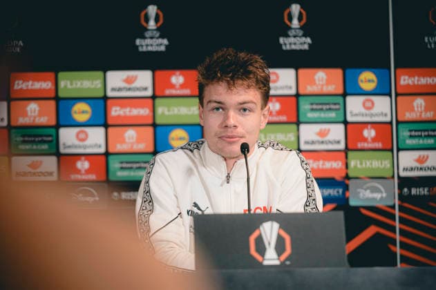 press conference, PK, Pressekonferenz - FC Midtjylland - UEFA Europa League Herning, Denmark - December 10: Head coach Mike Tullerg and Victor Bak Jensen of FC Midtjylland during a press conference ahead of the Europa League game agains Genk at MCH Arena Herning MCH Arena Denmark Copyright: xDANIELxSTENTZx