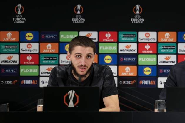 Conference de Jaouen Hadjam - PHOTOPQR VOIX DU NORD Thierry Thorel ; 10 12 2025 ; Berne , le 10 decembre 2025 - L international algerien qui evolue au poste d arrière gauche au BSC Young Boys en conference de presse avant la rencontre le LOSC en Europa League - Photo : Thierry Thorel La Voix du Nord press conference, PK, Pressekonferenz in Berne on December 10, 2025 Berne-Mitteland France  Copyright: xPHOTOPQR VOIXxDUxNORD MAXPPPxThierryxThorelx 20251210VDN6369 20251210VDN6369