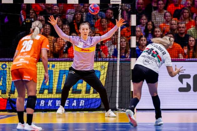goalkeeper Yara ten Holte of the Netherlands Netherlands v Hungary, Quarter finals - 27th IHF Women s Handball World Championship, WM, Weltmeisterschaft Netherlands v Hungary, Ahoy, December 10, 2025, Rotterdam, Netherlands.
