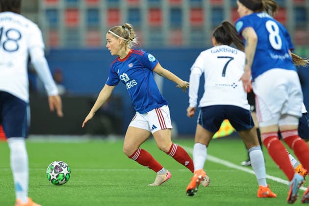 Football, Women s Champions League 2025 2026 Valerenga Paris FC Oslo 20251210 The Women s Champions League football match between Valerenga and Paris FC at Intility Arena Photo Thomas Andersen NTB Oslo Norway EDITORIAL USE ONLY RESTRICTED USE FOR BETTING COMPANIES  Copyright: xThomasxAndersenx xNTBx