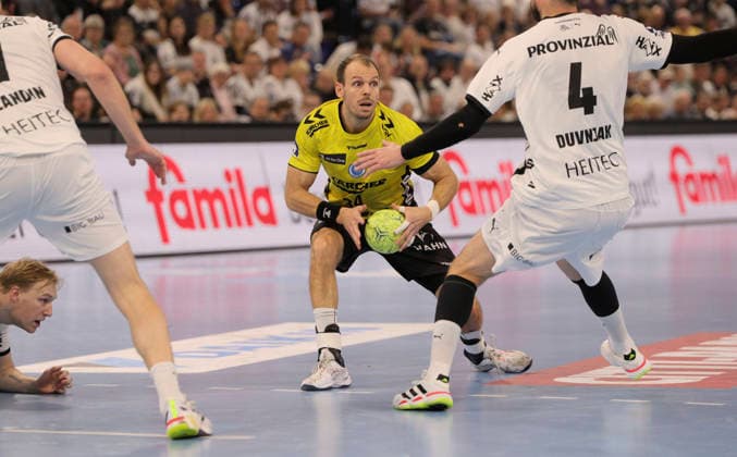 Photo Kai Häfner Stuttgart against Domagoj Duvnjak Kiel Handball Men 1 Bundesliga on Wed 10 12 2025 THW Kiel TVB Stuttgart