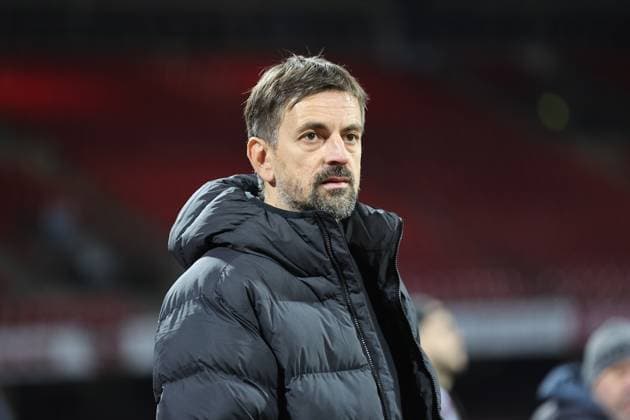 10 12 2025 Football Season 2025 2026 1 Womens Football Bundesliga 11 Matchday 1 FC Nuremberg FCN Club SG Eintracht Frankfurt SGE Sportfoto Zink DaMa xdaxmax Niko Arnautis Coach Eintracht Frankfurt pensive