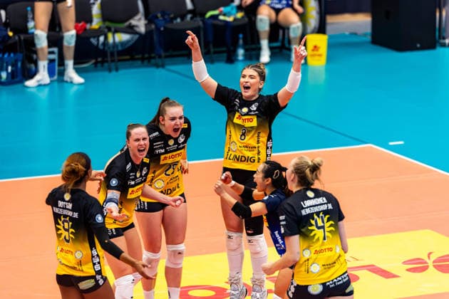10 12 2025, GER, Volleyball, Women, Season 25 26, ZOI DVV Pokal, Semifinal, VfB 91 Suhl Lotto Thueringen Dresdner SC 98527 Suhl Sporthalle Wolfsgrube Thüringen Germany