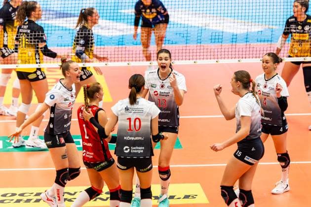 10 12 2025, GER, Volleyball, Women, Season 25 26, ZOI DVV Pokal, Semifinal, VfB 91 Suhl Lotto Thueringen Dresdner SC Emilia Schaarschmidt Dresdner SC , 98527 Suhl Sporthalle Wolfsgrube Thüringen Germany