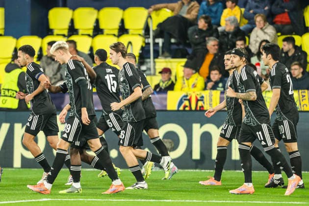 December 10, 2025, Villarreal, Castellon, SPAIN: Mohamed Elyounoussi of FC Copenhague celebrates a goal with teammates during the UEFA Europa League, football match played between Villarreal CF and FC Copenhanaguen at the Ceramica Stadium on December 10, 2025, in Valencia, Spain. Villarreal SPAIN - ZUMAa181 20251210_zaa_a181_016 Copyright: xIvanxTerronx