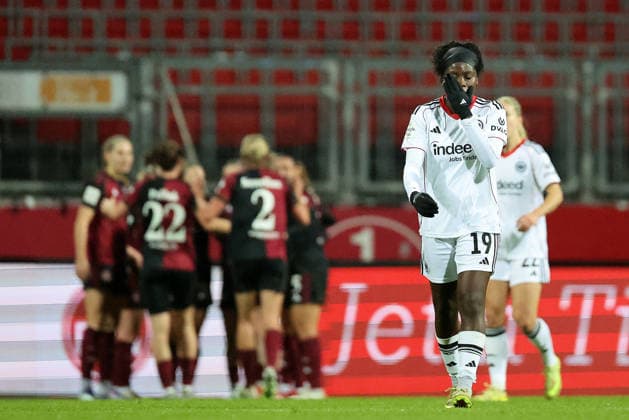 Anyomi Nicole nach 1-0 Fcn , 1.FC Nürnberg-Eintracht Frankfurt , Google Pixel Frauen-Bundesliga , Fußball , in den Max Morlock Stadion, in Nürnberg , Bayern, Deutschland. Dezember 10, 2025 . Photo by: Davide Elias IPA Photo Pressefoto DENL Copyright: xDavidexEliasx