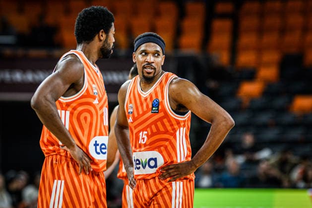Malik Osborne ratiopharm ulm and Justin Simon ratiopharm ulm looks dejected during the Basketball Eurocup match between ratiopharm ulm and Turk Telekom Ankara at ratiopharm Arena on December 10, 2025 in Neu Ulm, Germany Photo by Harry Langer DeFodi Images