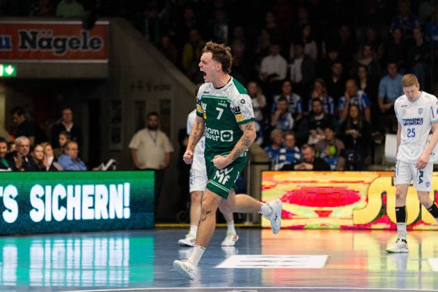 Victor KLOEVE FRISCH AUF Goeppingen, 07 jubelt freut sich, jubilation, emotion, joy, enthusiasm, positive emotions GER, FRISCH AUF Goeppingen vs TBV Lemgo, Handball, Bundesliga, Matchday 16, Season 2025 2026, 10 12 2025, GER, FRISCH AUF Goeppingen vs TBV Lemgo, Handball, Bundesliga, Matchday 16, Season 2025 2026, 10 12 2025, Goeppingen Copyright: xEibnerxPressefoto OliverxSchmidtx EP_OST